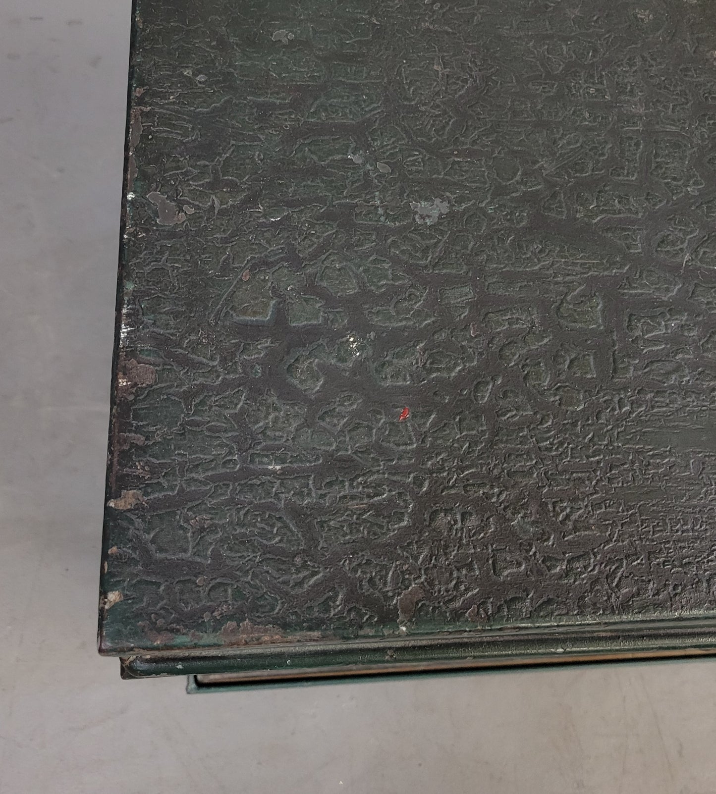 Antique English Iron Milner's Patent Fire Resisting Safe Painted Green (CH)