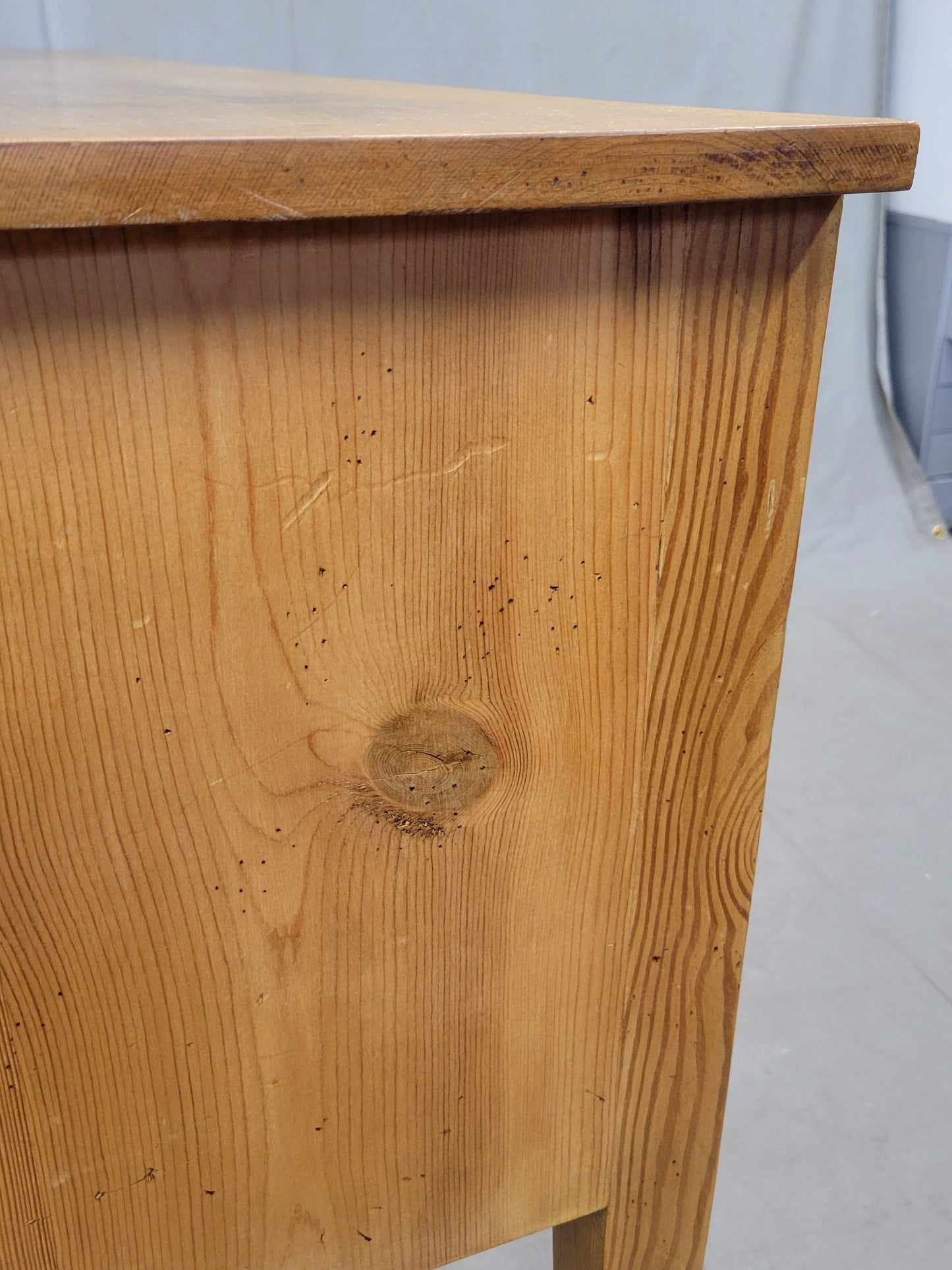 Vintage Shaker Style Pine Console Sideboard Buffet With Brass Pulls