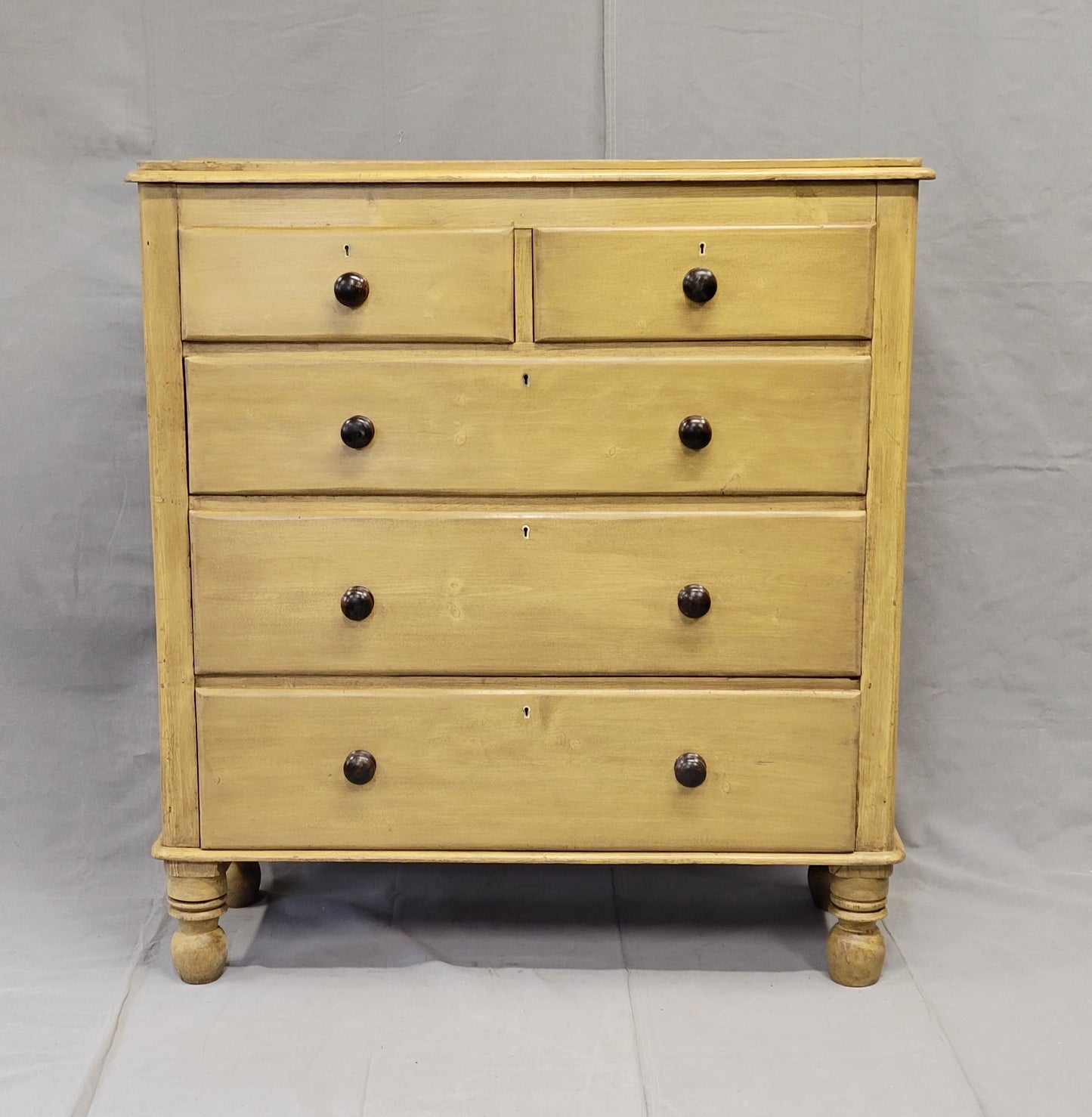 Antique English Edwardian Circa 1900 Painted Pine Dresser Chest of Drawers With Turned Feet