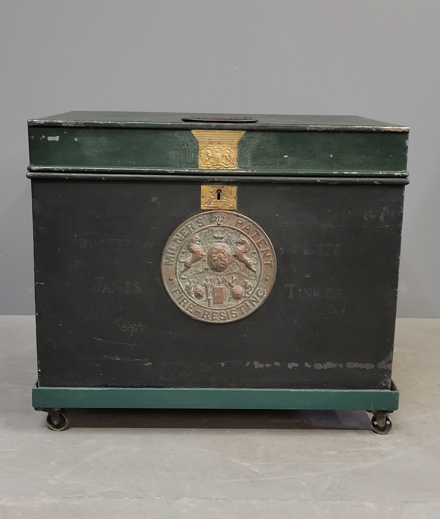 Antique English Iron Milner's Patent Fire Resisting Safe Painted Green (CH)