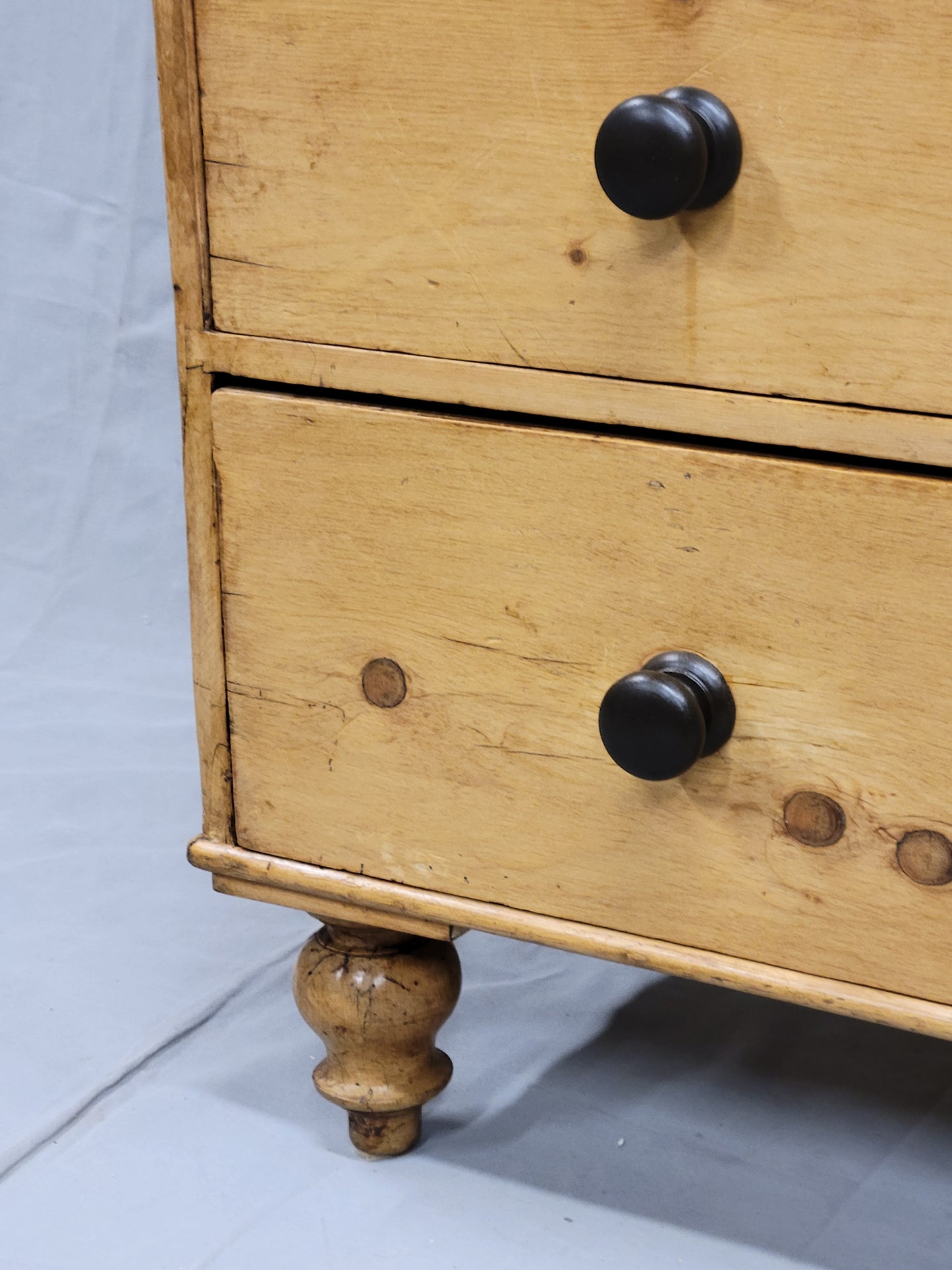 Antique English Edwardian Circa 1900 Scrubbed Pine Dresser Chest of Drawers With Turnip Feet