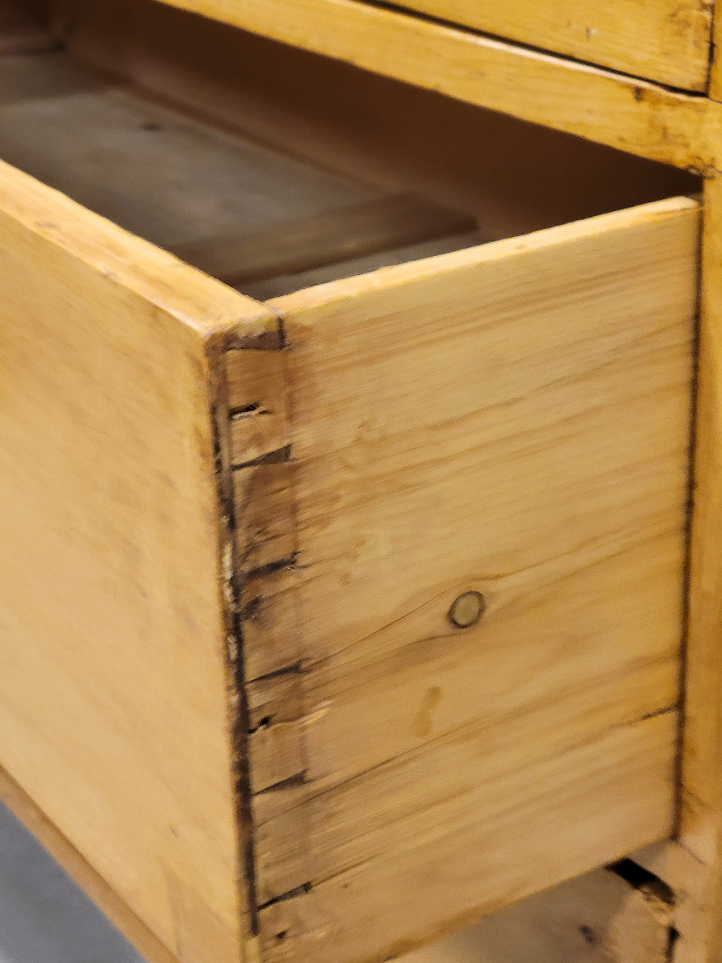 Antique English Edwardian Circa 1900 Scrubbed Pine Dresser Chest of Drawers With Turnip Feet