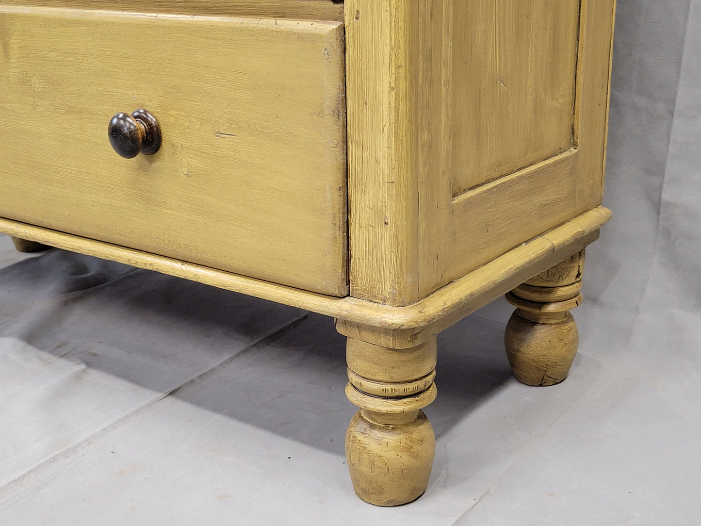 Antique English Edwardian Circa 1900 Painted Pine Dresser Chest of Drawers With Turned Feet