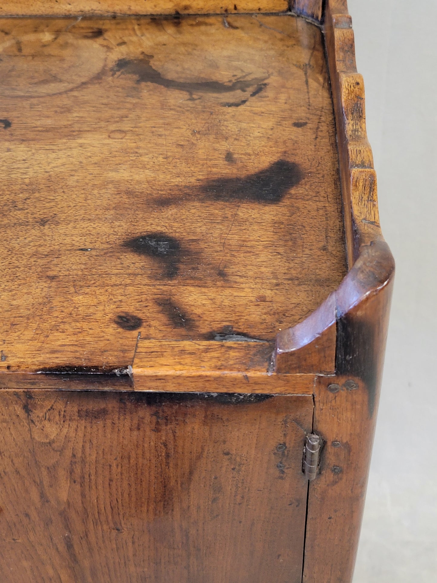 Antique 19th Century French Louis XV Style Walnut and Cherry Table De Chevet (Bedside Table)