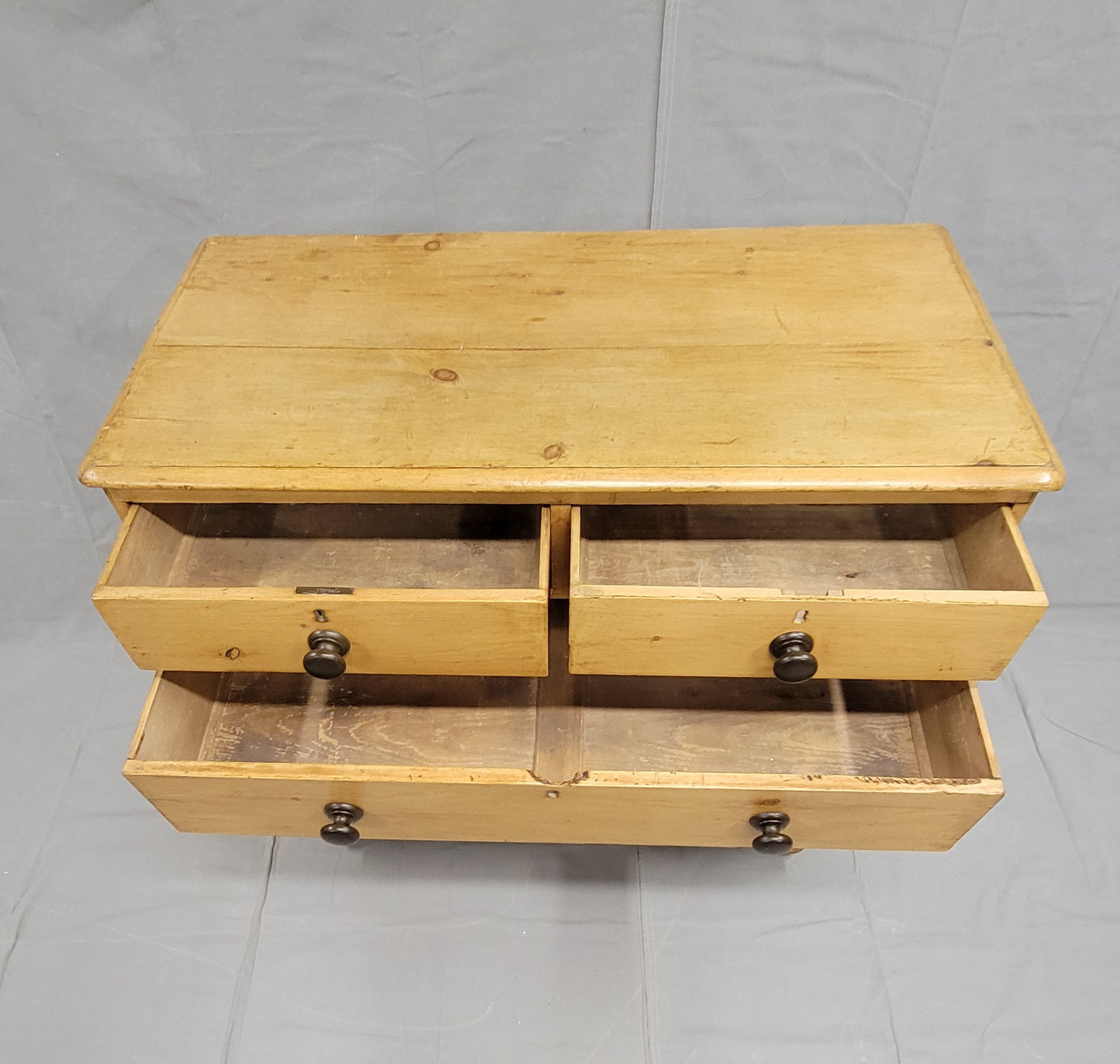 Antique English Edwardian Circa 1900 Scrubbed Pine Dresser Chest of Drawers With Turnip Feet