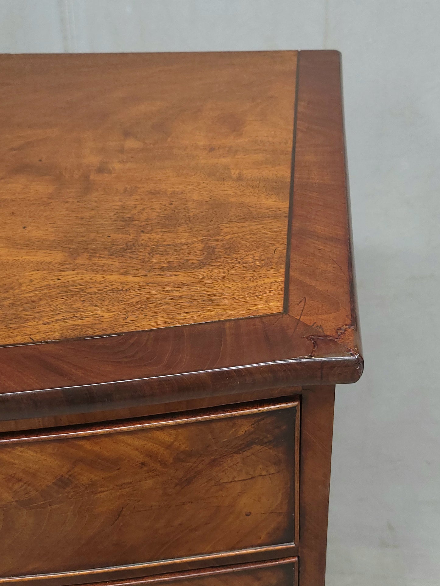 Antique English Edwardian Figured Mahogany Dresser With Original Knobs