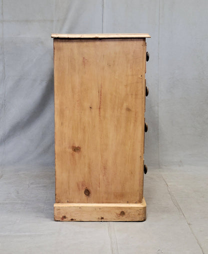 Antique English Edwardian Circa 1900 Scrubbed Pine Dresser Chest of Drawers