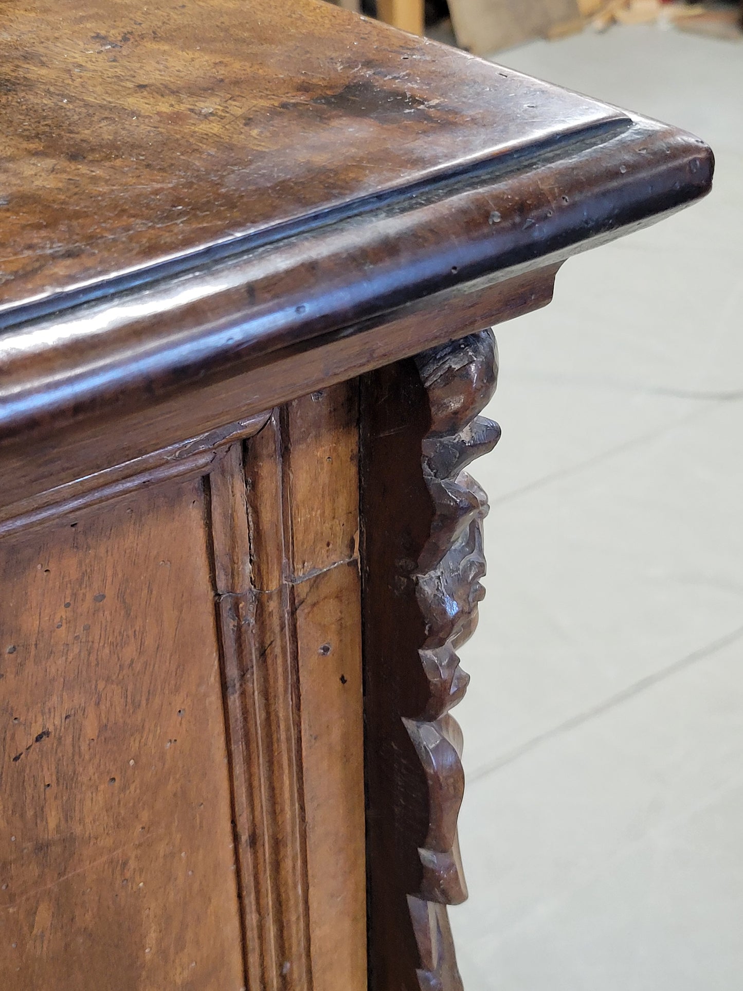 Antique 18th Century Italian (Bergamo, Lombardy) Burl Walnut Chest of Drawers