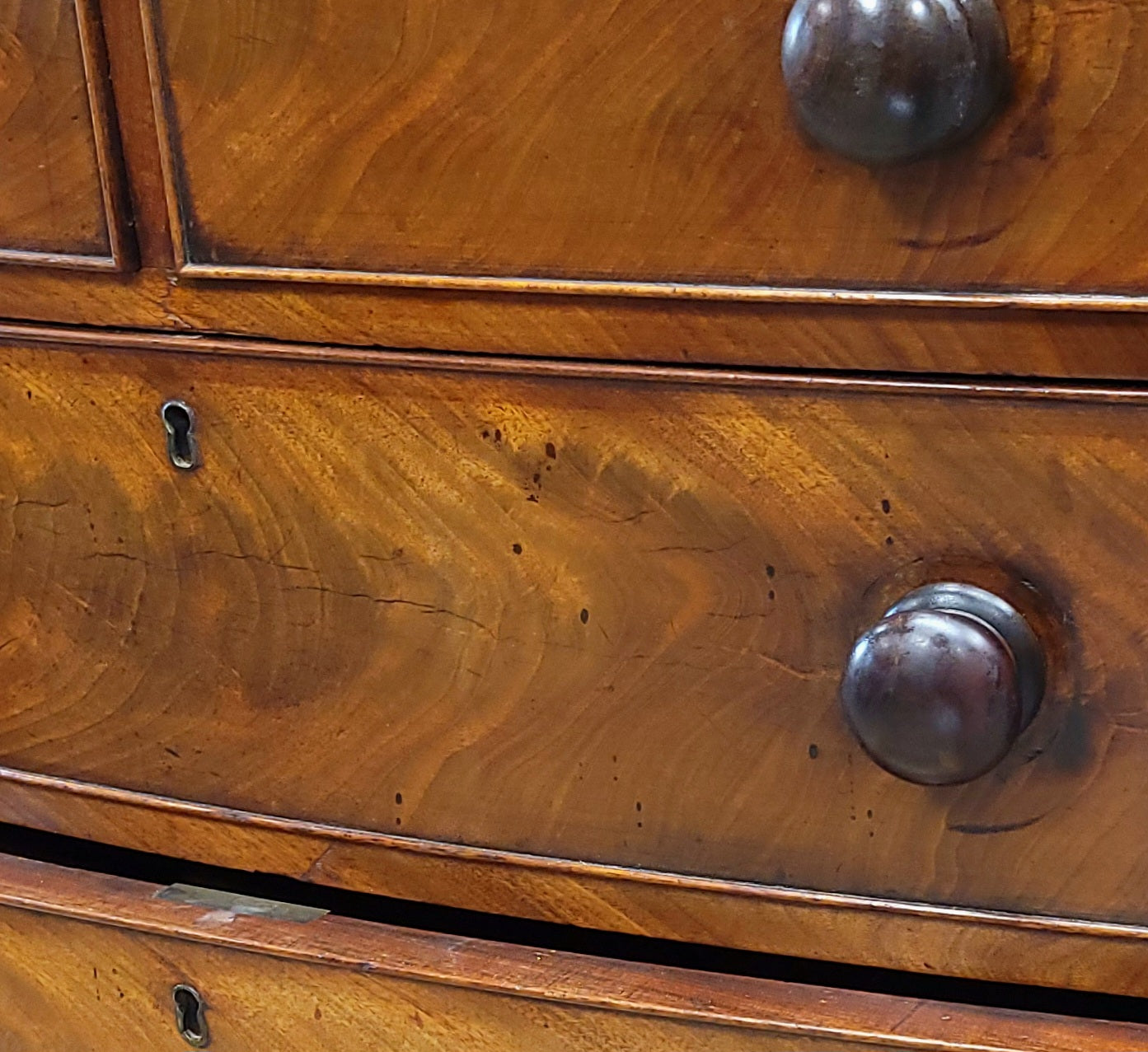Antique English Edwardian Figured Mahogany Dresser With Original Knobs
