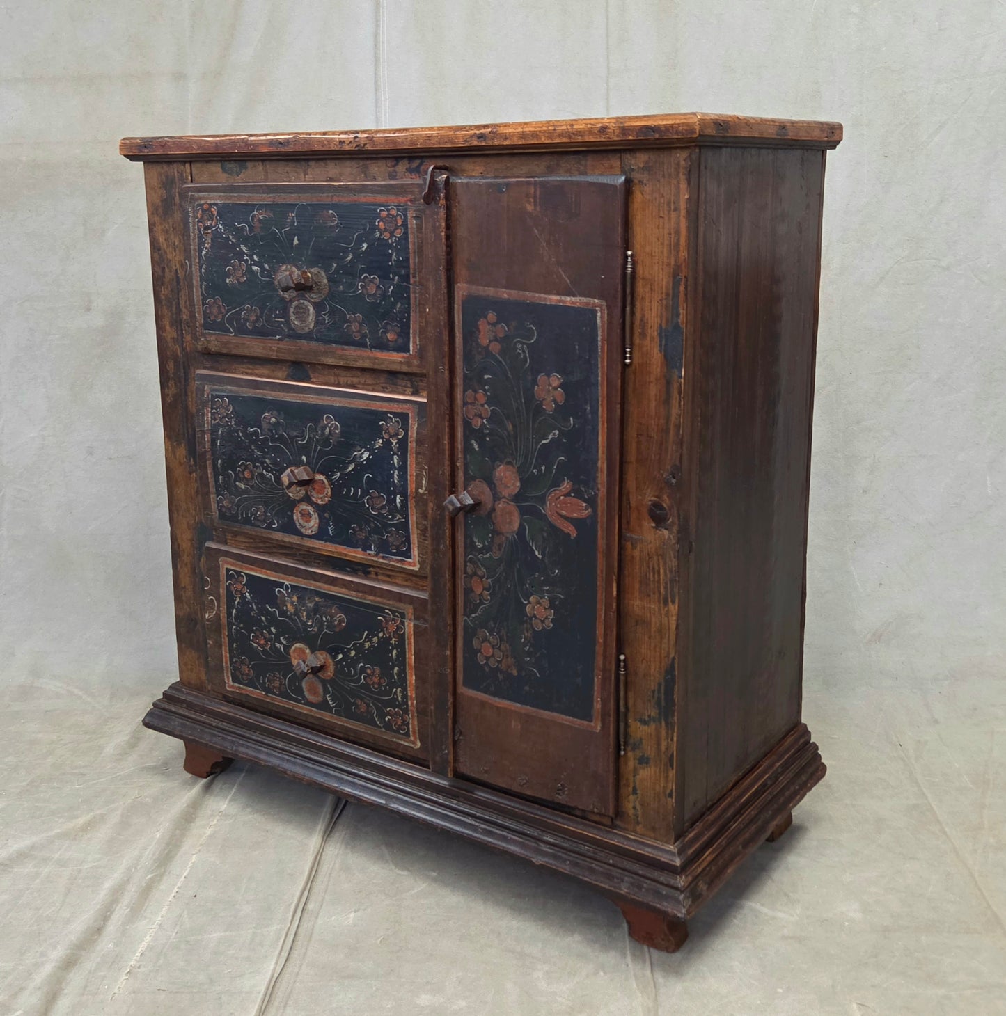 Antique Romanian Folk Painted Pine Cupboard with Drawers and a Door