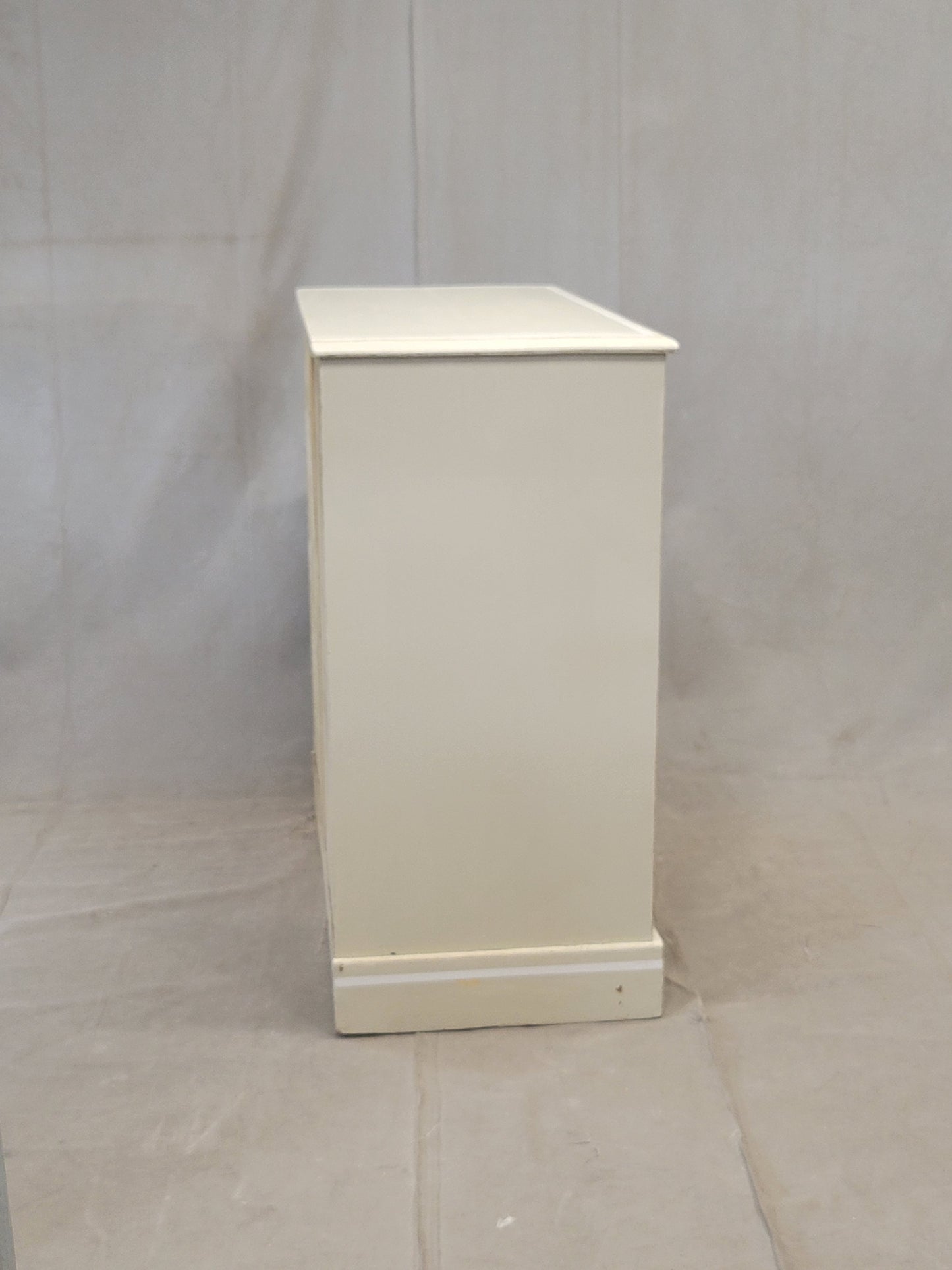 Antique 1920s English Dresser Chest of Drawers with Old Cream and White Paint