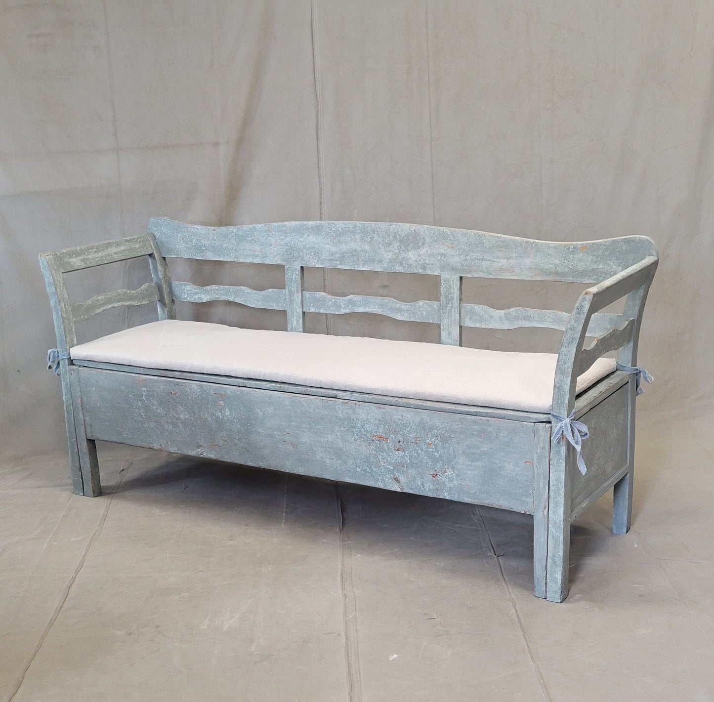 Antique 19th Century Swedish Storage Bench with Blue/Gray Paint and Linen Cushion