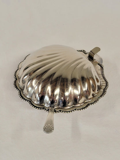 Vintage English Silver Plate Scallop Shell Butter Disk With Glass Liner and Knife