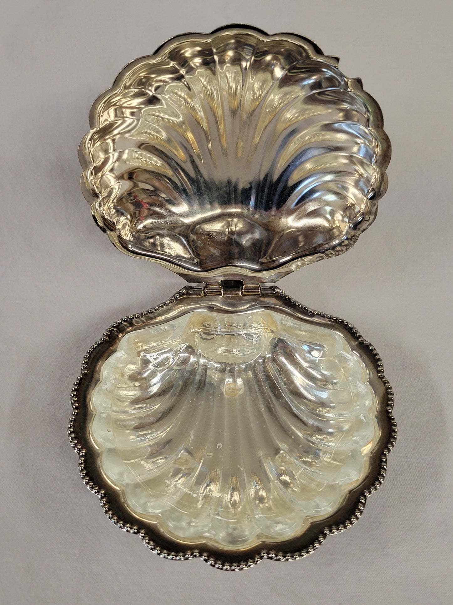 Vintage English Silver Plate Scallop Shell Butter Disk With Glass Liner and Knife