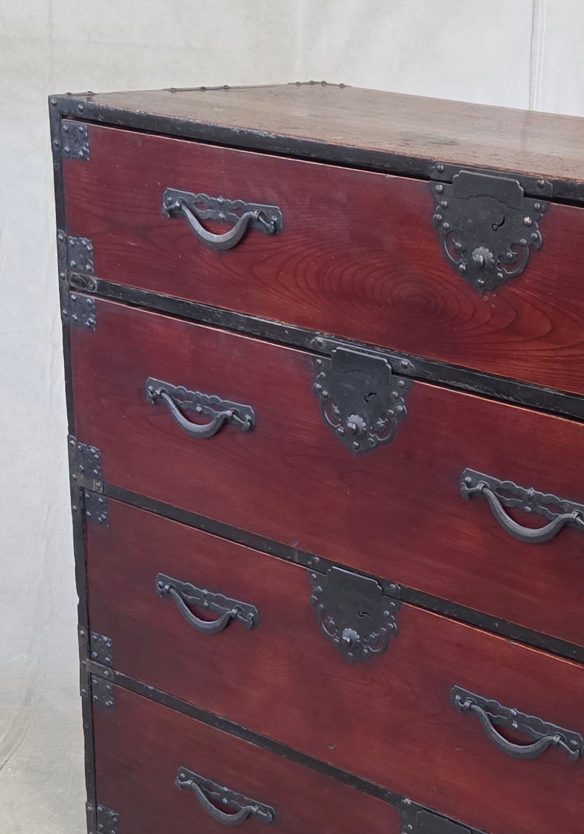 Antique Early 1900s Meiji Period Japanese Pine/Elm Tansu Chest With Iron Hardware