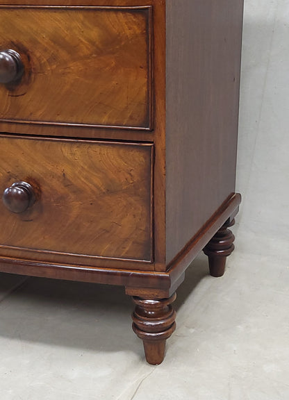 Antique English Edwardian Figured Mahogany Dresser With Original Knobs