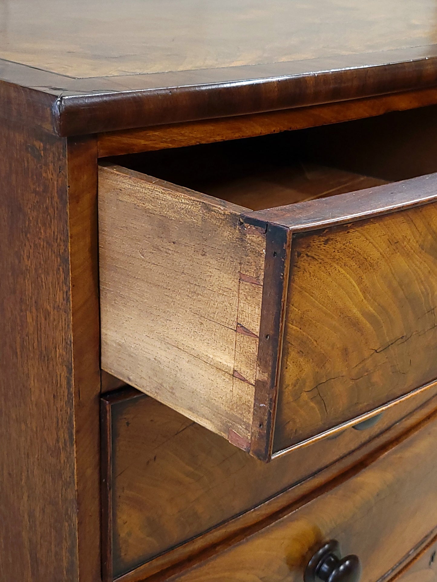 Antique English Edwardian Figured Mahogany Dresser With Original Knobs