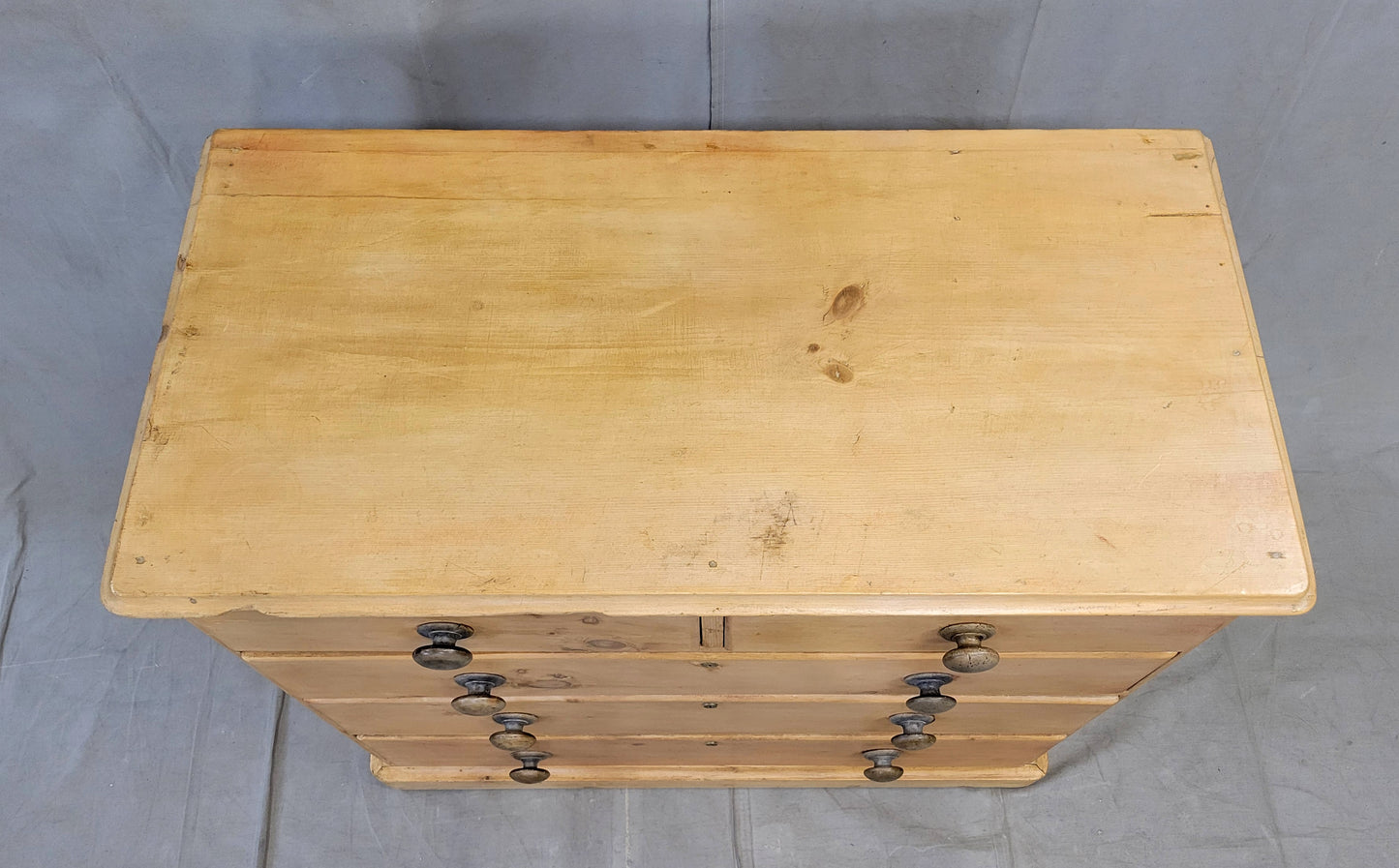 Antique English Edwardian Circa 1900 Scrubbed Pine Dresser Chest of Drawers